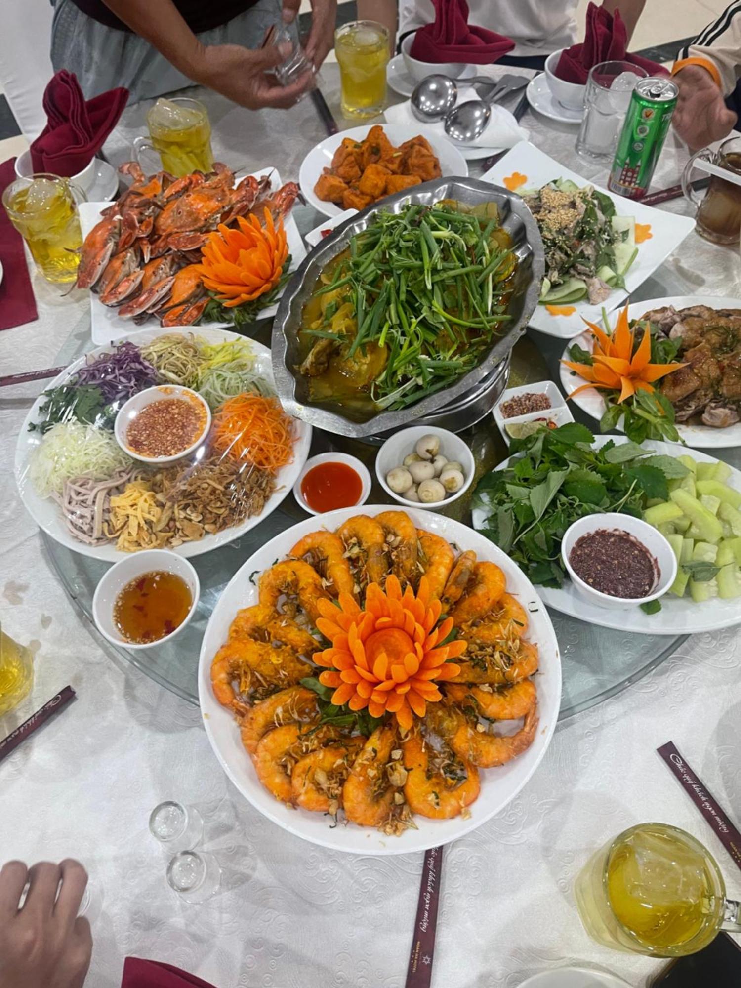 Ngan Ha Hotel Dai Tiet Luaran gambar